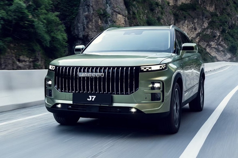 Jaecoo J7 с дизайном в стиле Range Rover Evoque и новым мотором: цены в России