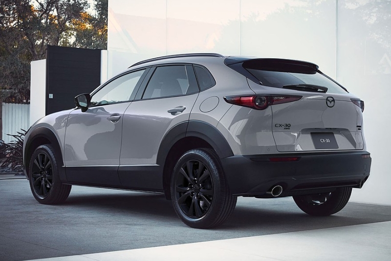 Mazda слегка освежила кроссовер CX-30 и заметно повысила цены