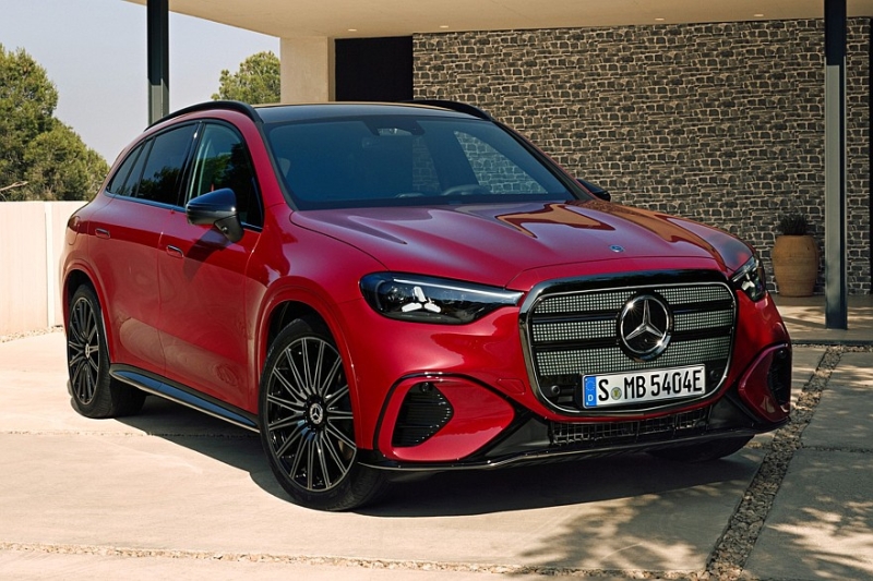 Mercedes-Benz GLC with EQ Technology: 800 вольт, пиксельный «гриль» и фоторамка в «базе»