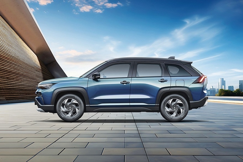 Новый глобальный кроссовер Suzuki Victoris: три варианта «начинки», есть полный привод