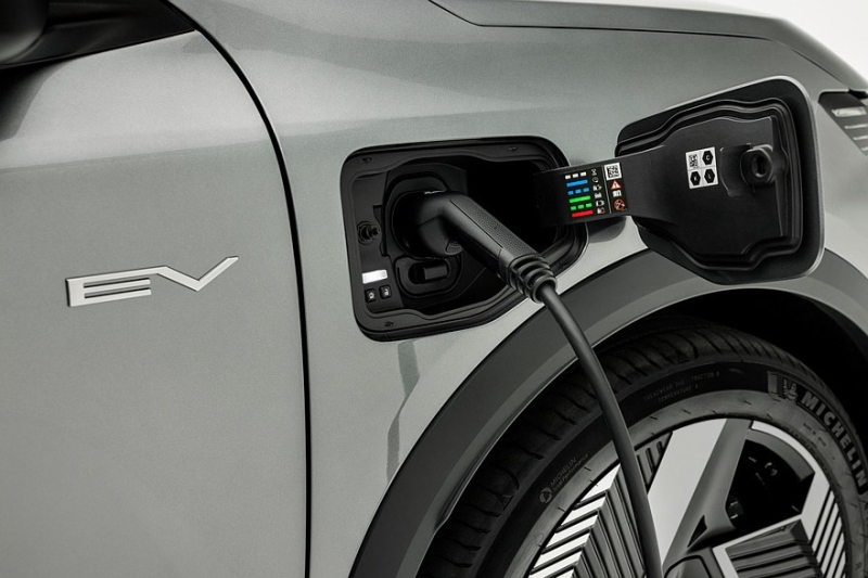 Новый Mitsubishi Eclipse Cross на базе Renault стартует с топовой начинкой