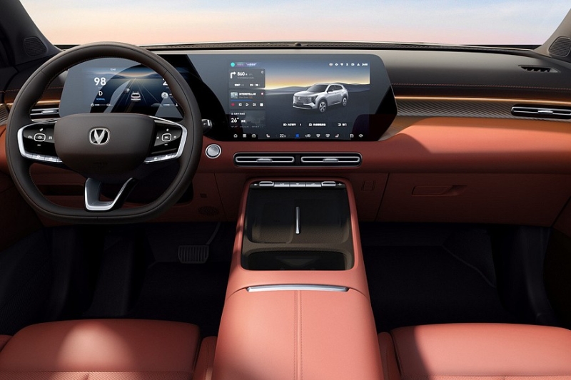 Объявленный новым поколением Changan CS55 Plus показался на свежих фирменных фото