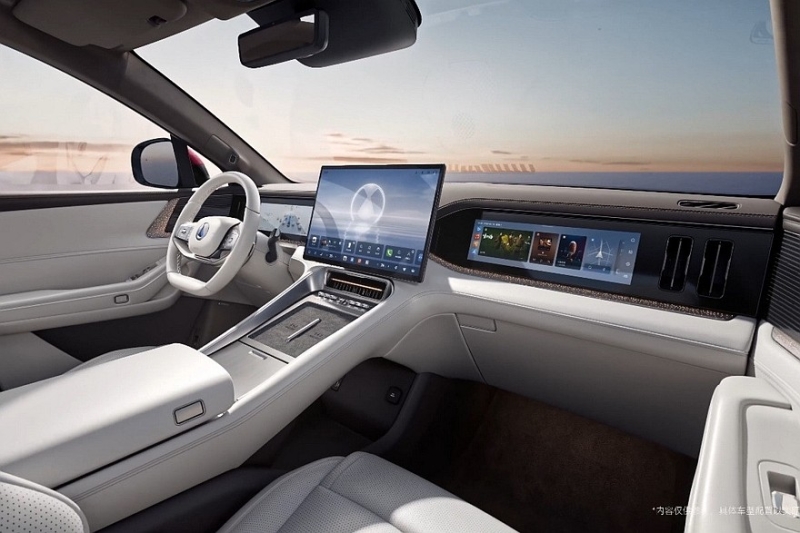 Представлен кроссовер Denza N8L от BYD: младший, но не менее роскошный