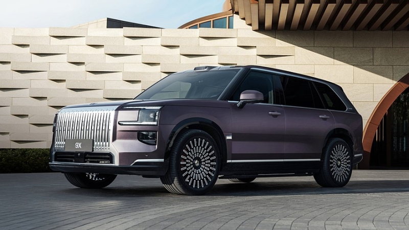 Роскошный гибридный кроссовер Zeekr 9X вышел на рынок: 1400 л.с. и 3,1 с до «сотни»