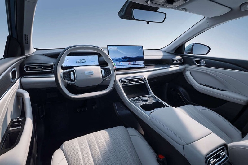 Седан Geely Emgrand нового поколения показался на полноценных фирменных фото