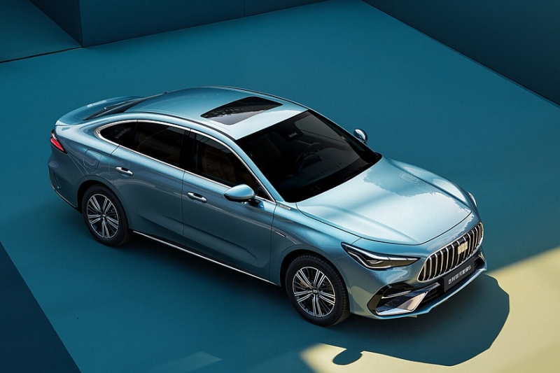 Седан Geely Galaxy Starshine 6 доступен к заказу, на очереди – родственный новый Emgrand