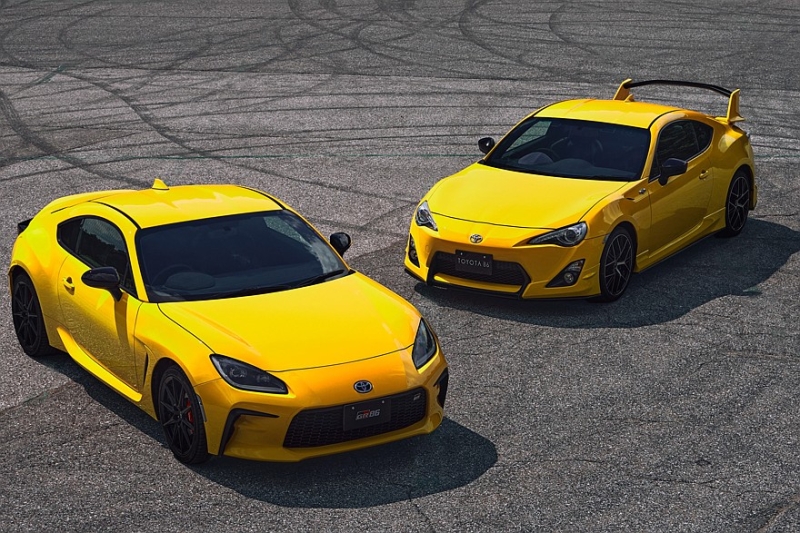 Toyota GR86 и Subaru BRZ обзавелись жёлтыми спецверсиями на родине