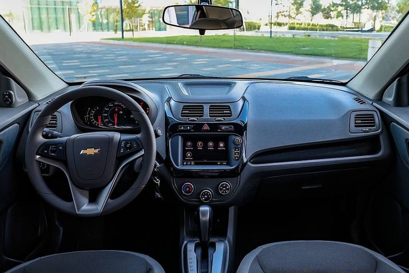 UzAuto готовится к запуску обновлённого Chevrolet Cobalt: седану доработали салон