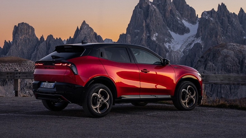 Alfa Romeo Junior обзавёлся «подогретой» версией Sport Speciale