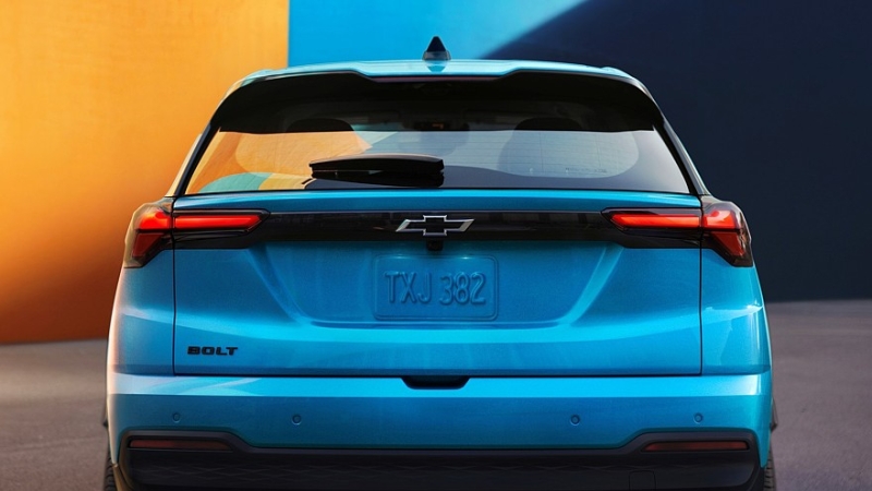 Chevrolet Bolt вернулся: только кроссовер, освежённый дизайн, новое «железо»