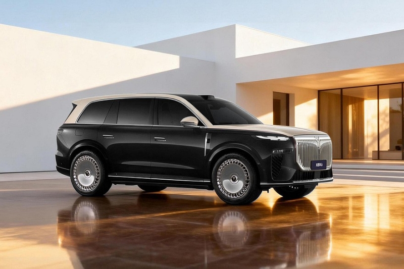 Dongfeng полностью раскрыл интерьер кроссовера Voyah Taishan, который привезут в Россию