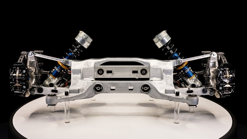 Ferrari показала платформу первого электромобиля: цифры воображения не поражают