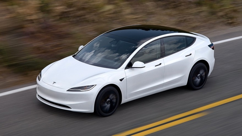 Голые и смешные: Tesla представила «дешёвые» Model Y Standard и Model 3 Standard
