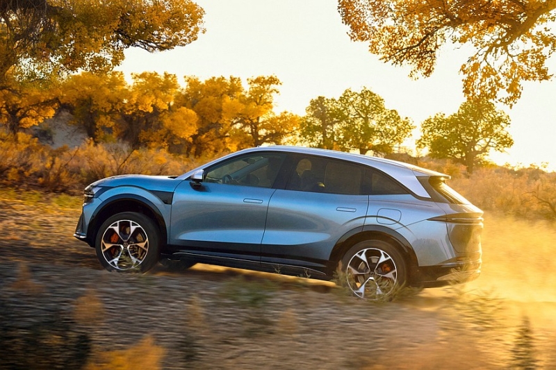 Кроссовер Zeekr 7X обновлён через год после запуска: больше комфорта, мощности и запаса хода