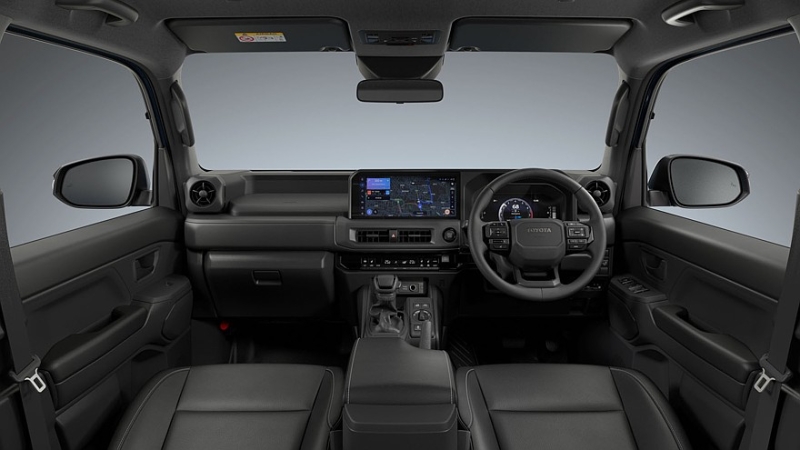 Маленький, брутальный и только с ДВС: рассекречен Toyota Land Cruiser FJ