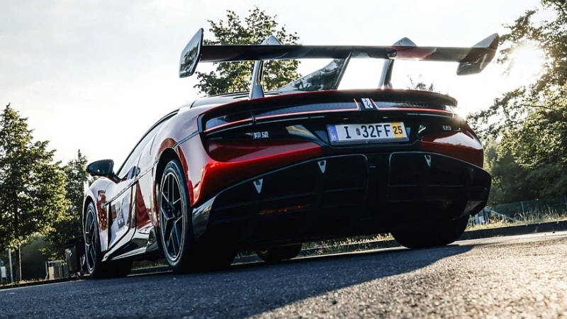 Неумолимая китайская мощь: Yangwang U9 Xtreme установил новый рекорд Нюрбургринга