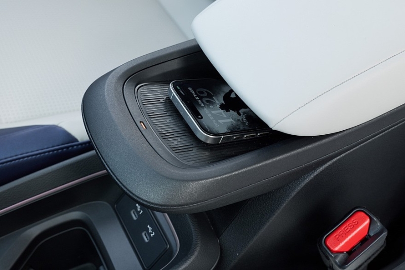 Nissan Leaf в виде кроссовера: ещё одна премьера и «роскошная» версия Autech