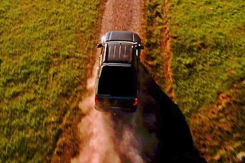 Новый пикап Nissan Navara на базе Mitsubishi L200: официальные кадры и дата премьеры