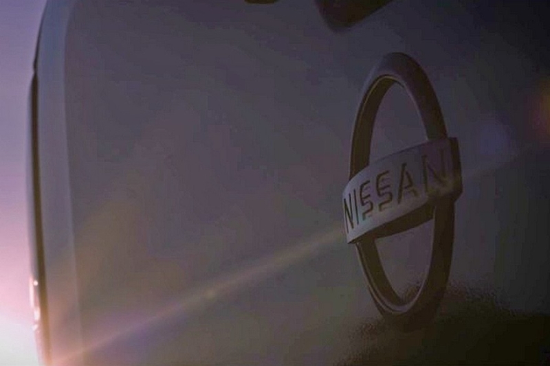 Новый пикап Nissan Navara на базе Mitsubishi L200: официальные кадры и дата премьеры