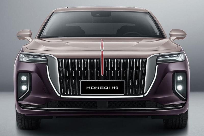 Обновлённый седан Hongqi H9 появился в России: V6 и полный привод