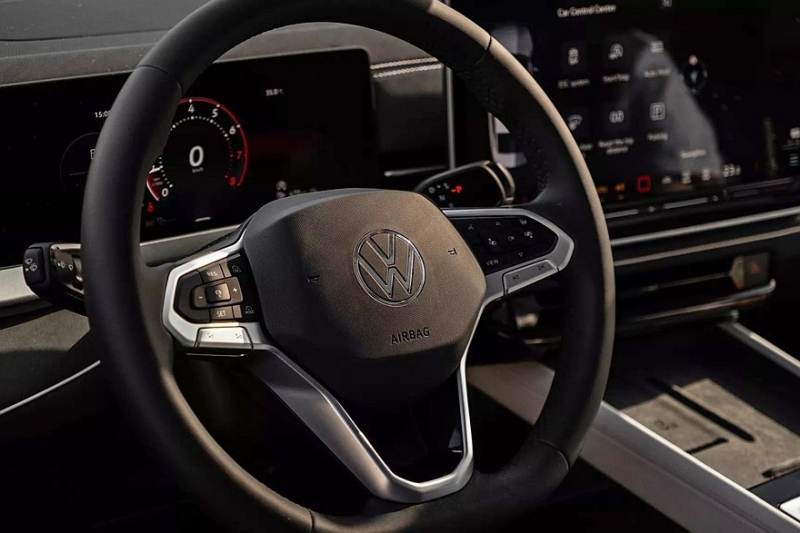 Представлены «другие» новые седаны Volkswagen Jetta и Passat