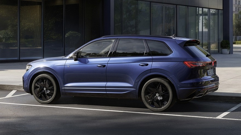 Торжественные проводы: Volkswagen подготовил прощальную версию для кроссовера Touareg