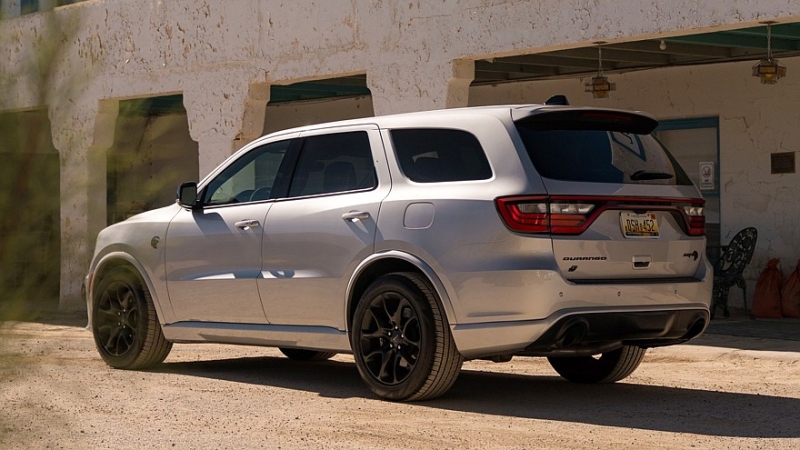 Кроссоверу Dodge Durango возвращена вся моторная гамма, включая базовый V6