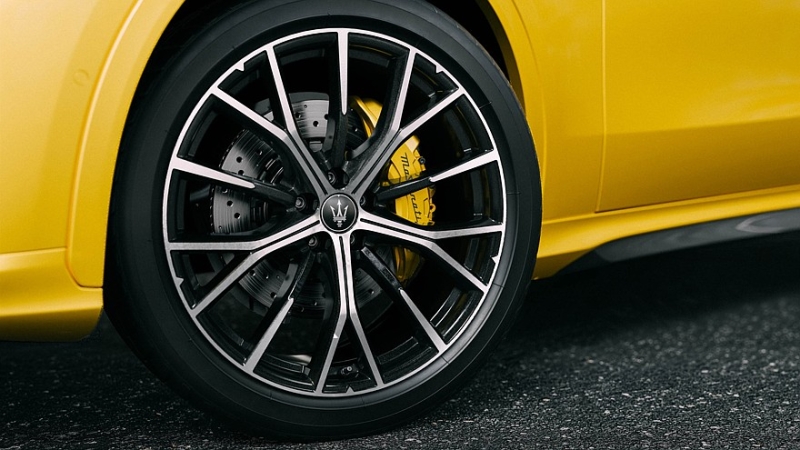 Maserati нашла способ увеличить дальнобойность кроссовера Grecale Folgore