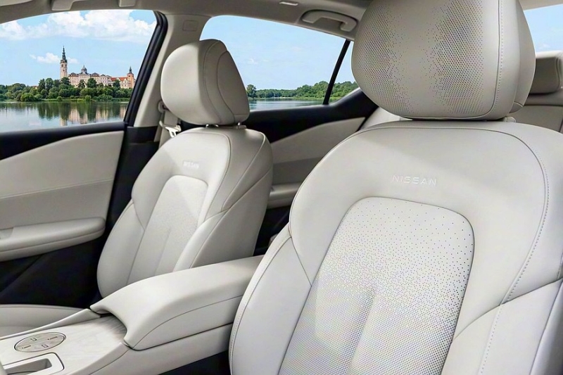 Nissan Teana выходит на рынок: новый дизайн и старые моторы