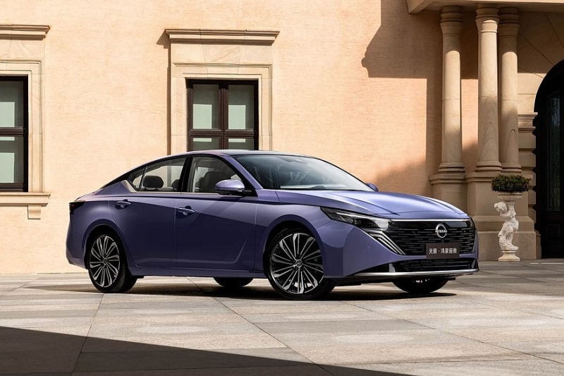 Nissan Teana выходит на рынок: новый дизайн и старые моторы