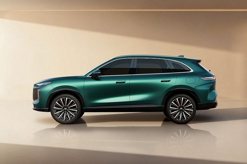 Новый Chery Tiggo 8 доступен к заказу: два варианта внешности и салона, но мотор пока один