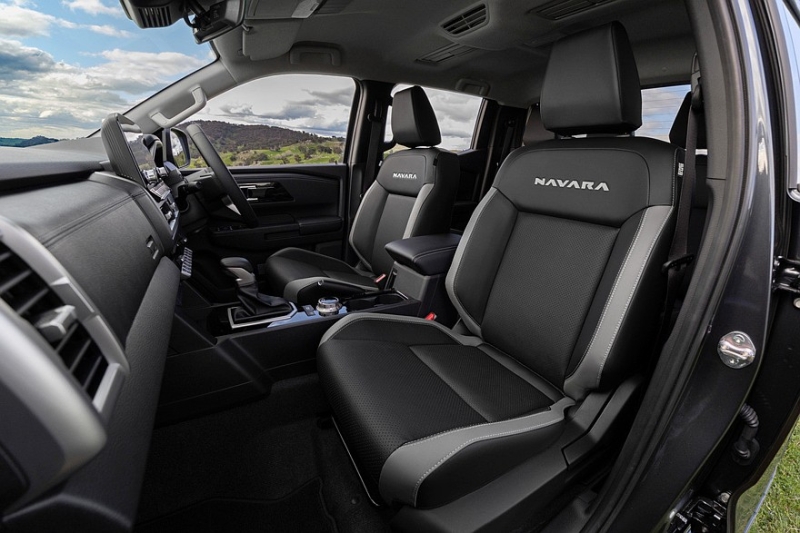 Новый пикап Nissan Navara на базе Mitsubishi L200: топовый дизель и только полный привод