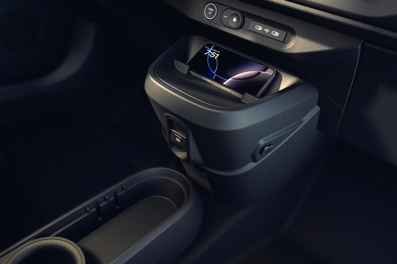 Новый Renault Twingo полностью рассекречен: дёшево, весело, но недалеко (до 263 км)