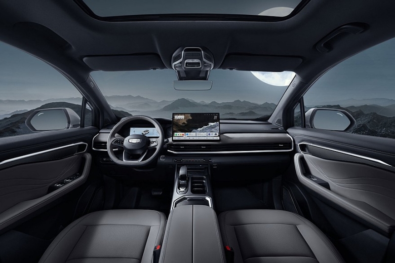 Объявленный новым поколением кроссовер Geely Okavango: больше версий