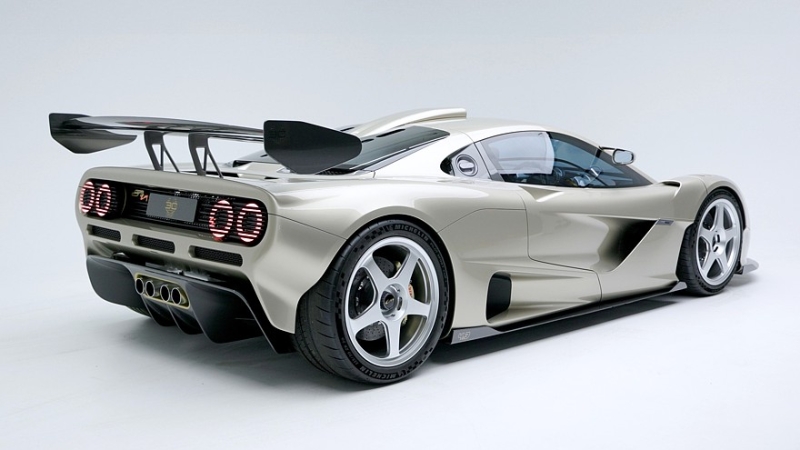 По цене самолёта: один из пяти суперкаров Gordon Murray S1 LM продадут на аукционе