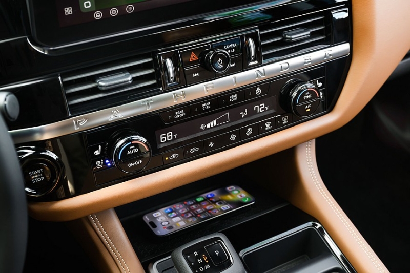 Представлен рестайлинговый Nissan Pathfinder: улучшенное оснащение и старый мотор