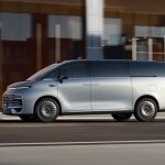 Роскошный минивэн Geely Galaxy V900 показался на первых официальных кадрах