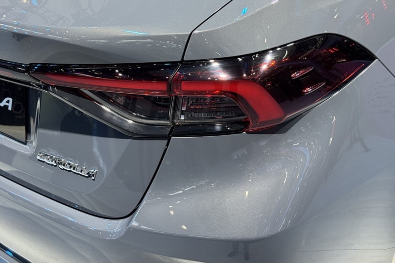 Toyota полностью рассекретила рестайлинговую Corolla в актуальном фирменном дизайне