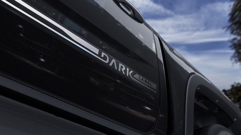 В линейку Volkswagen Amarok вернулась версия Dark Label