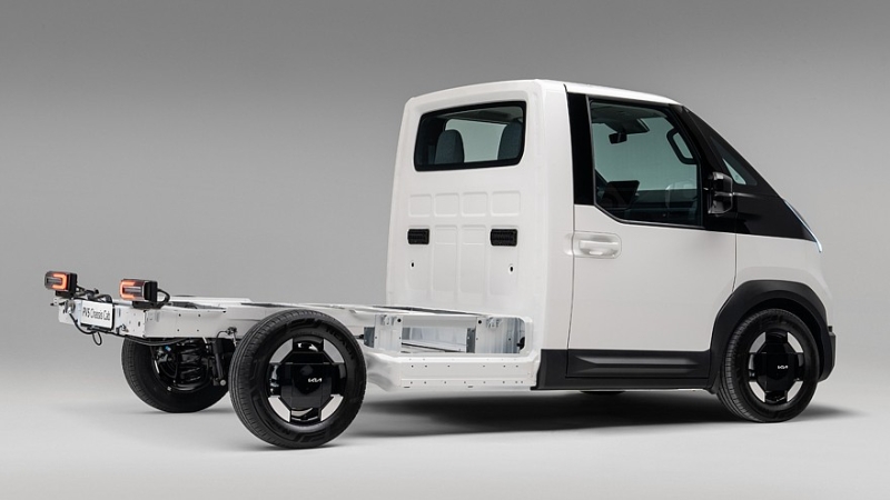 «Зелёная» рабочая лошадка: Kia представила шасси PV5 во Франции